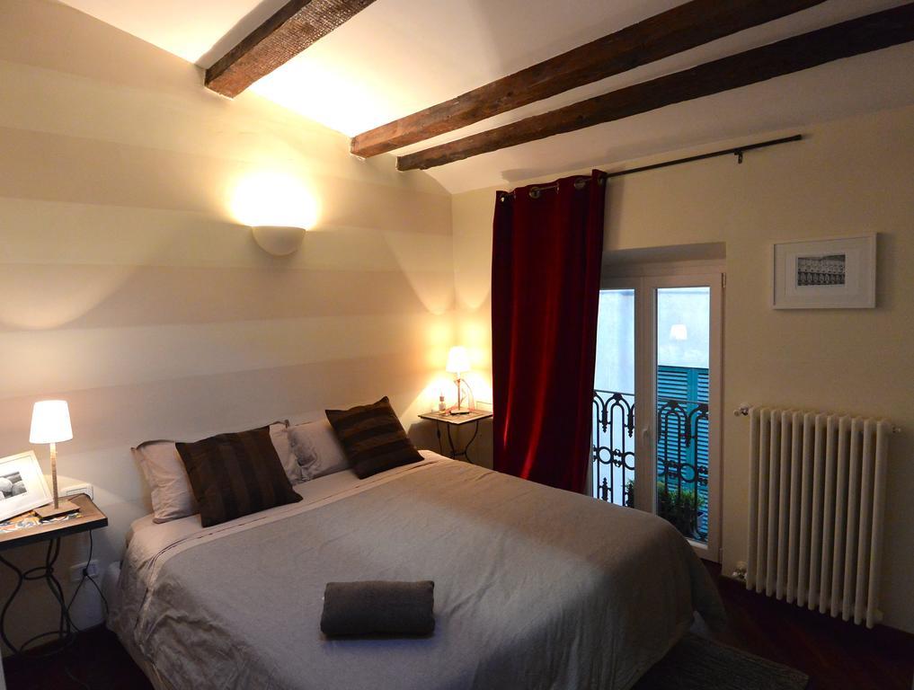 Appartamento Dei Sassetti Savona Habitación foto